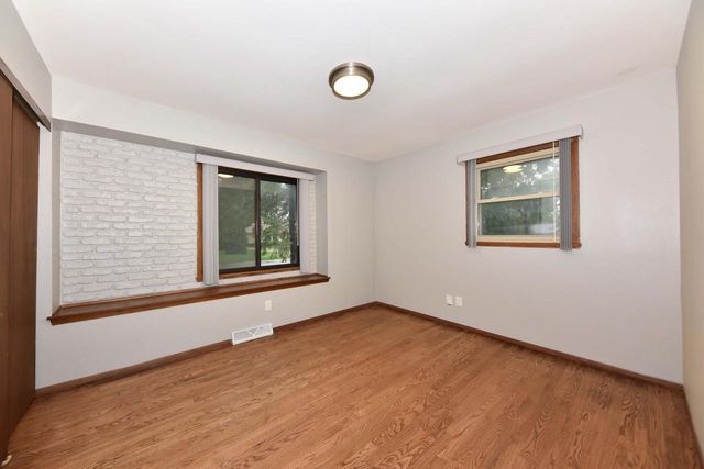 9030 W Helena COURT, Milwaukee, WI 53224