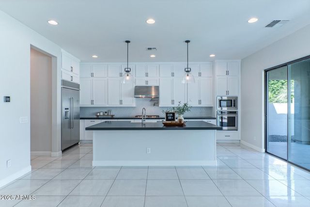 3818 E Lynx Place, Chandler, AZ 85249