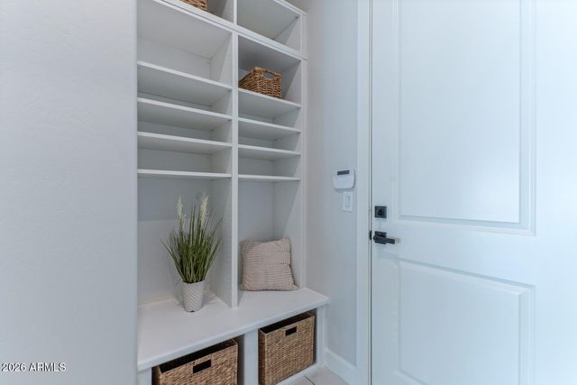 3818 E Lynx Place, Chandler, AZ 85249