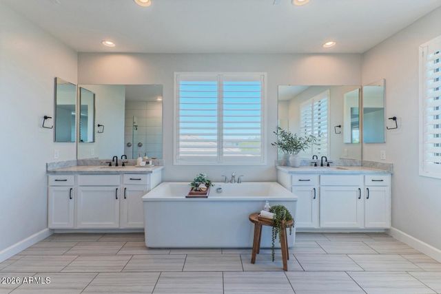 3818 E Lynx Place, Chandler, AZ 85249