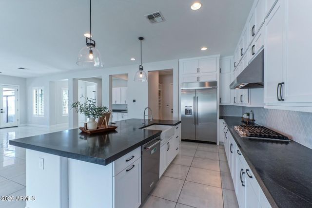 3818 E Lynx Place, Chandler, AZ 85249