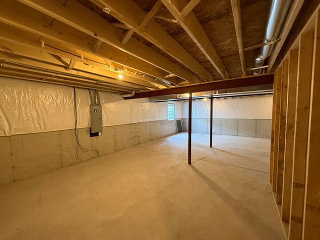 2303 Dunewood Street, Portage, IN 46368