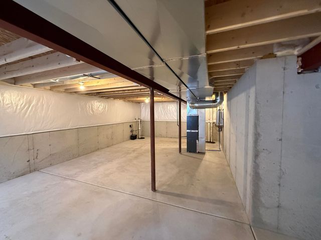 2303 Dunewood Street, Portage, IN 46368