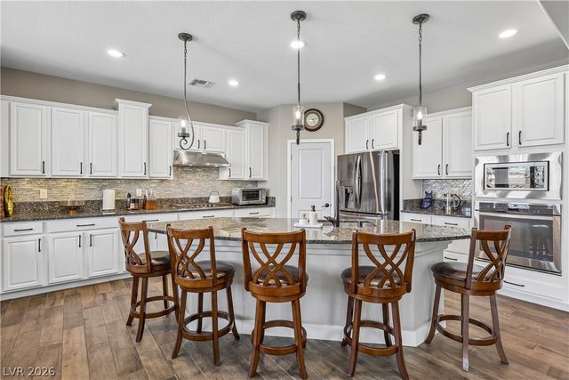 9490 Wild Valley Avenue, Las Vegas, NV 89148