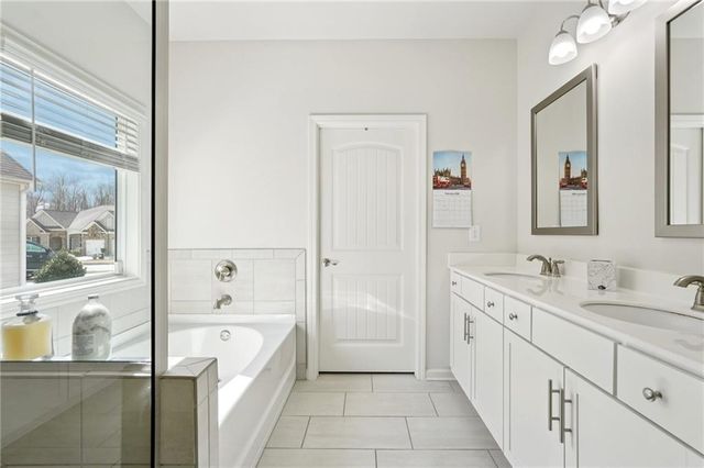 7409 Jennadee Drive, Fairburn, GA 30213