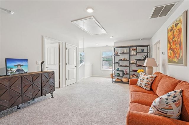 7409 Jennadee Drive, Fairburn, GA 30213