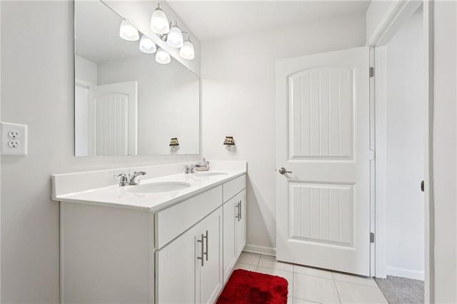 7409 Jennadee Drive, Fairburn, GA 30213