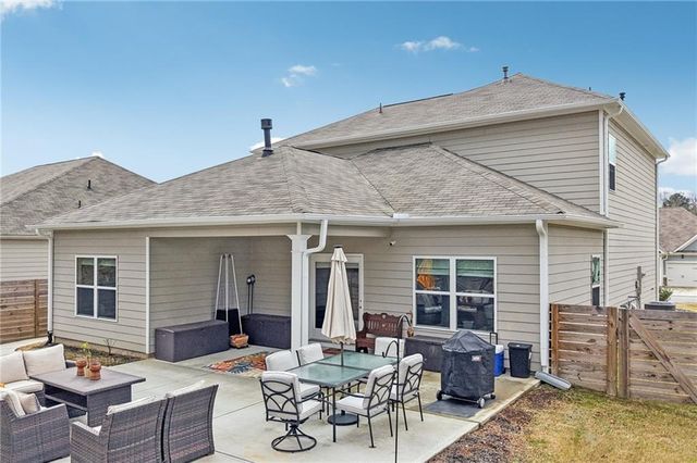 7409 Jennadee Drive, Fairburn, GA 30213