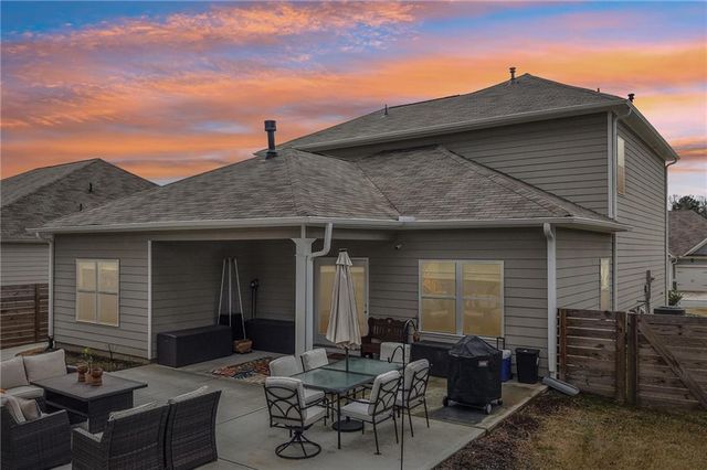 7409 Jennadee Drive, Fairburn, GA 30213