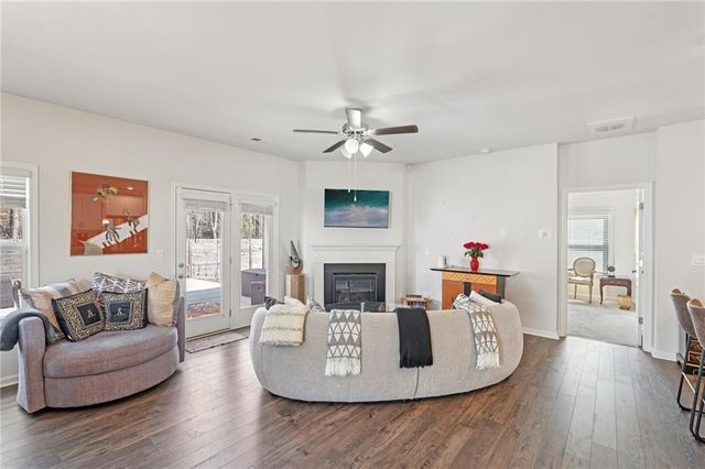 7409 Jennadee Drive, Fairburn, GA 30213