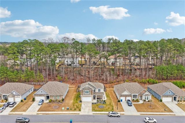 7409 Jennadee Drive, Fairburn, GA 30213