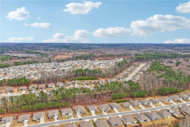 7409 Jennadee Drive, Fairburn, GA 30213