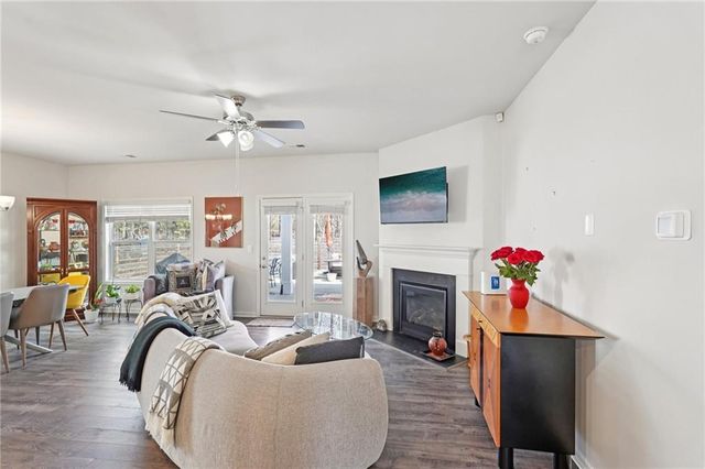 7409 Jennadee Drive, Fairburn, GA 30213