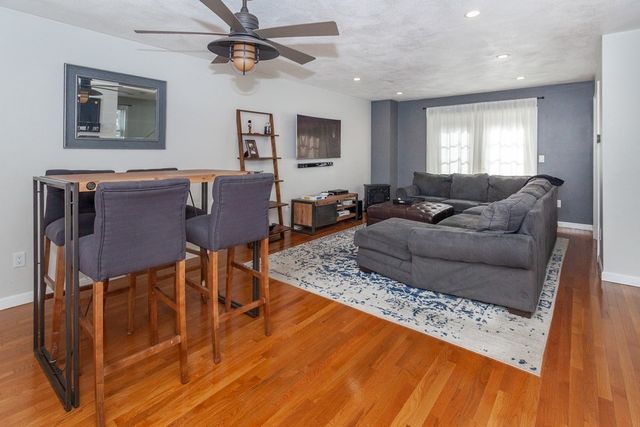 57 Victory Road 1, Boston, MA 02122