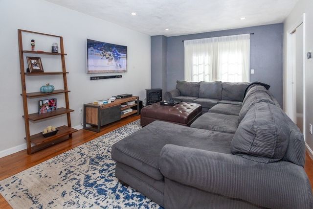 57 Victory Road 1, Boston, MA 02122