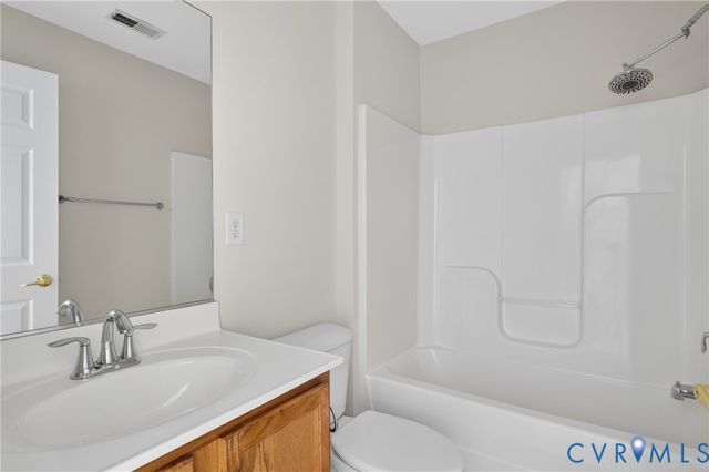 6036 Eagles Crest Dr, Chesterfield, VA 23832