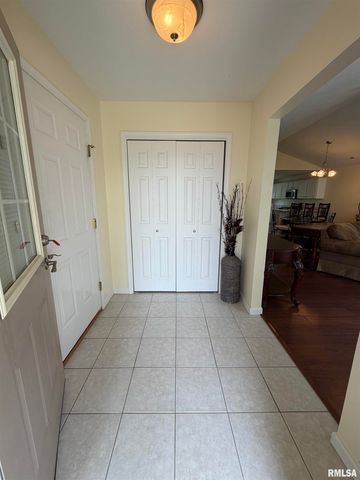 2111 W JUBILEE Lane, Dunlap, IL 61525