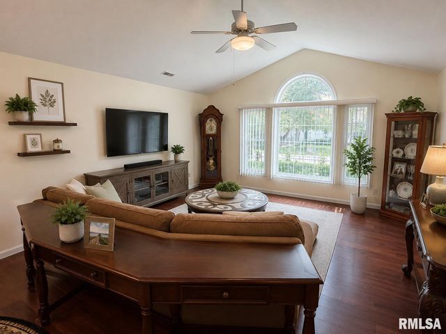 2111 W JUBILEE Lane, Dunlap, IL 61525