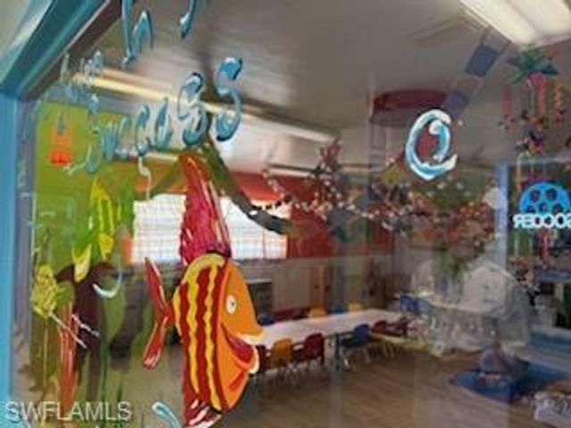 2722 SE Santa Barbara PL, Cape Coral, FL 33904