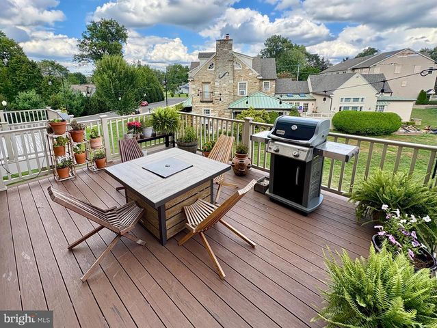 70 PLATT PL, Feasterville Trevose, PA 19053