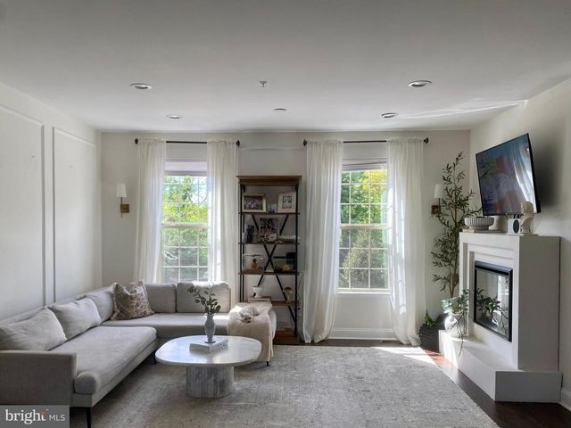 70 PLATT PL, Feasterville Trevose, PA 19053