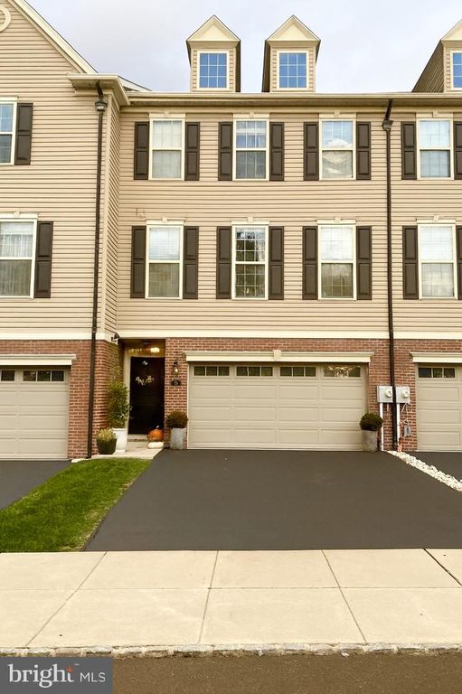 70 PLATT PL, Feasterville Trevose, PA 19053