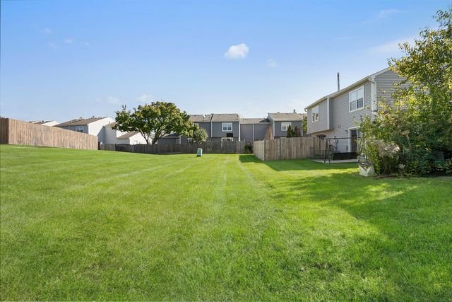 2024 Countryside Lane, Round Lake Beach, IL 60073