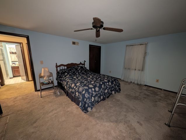 9319 N Knight Avenue, Des Plaines, IL 60016