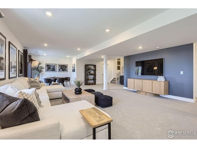 322 Rustic Barn Ln, Berthoud, CO 80513