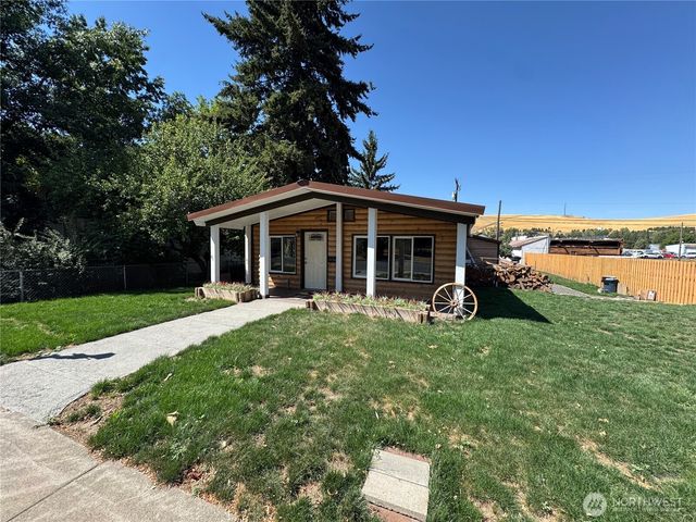 304 W Clay Street, Dayton, WA 99328