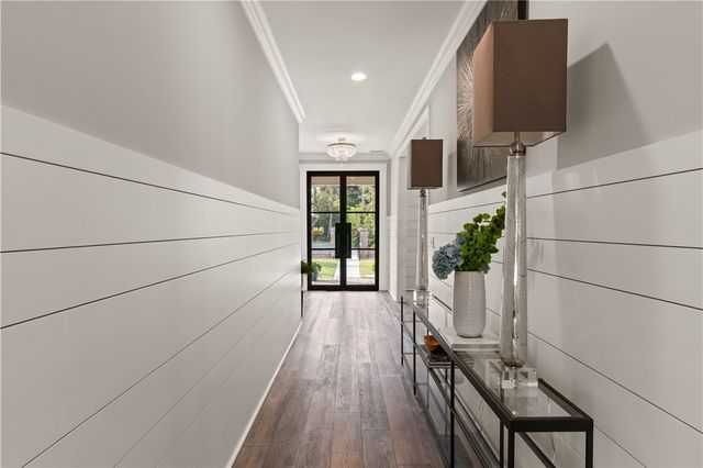 420 Yacht Club Lane, St Simons Island, GA 31522