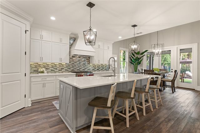 420 Yacht Club Lane, St Simons Island, GA 31522