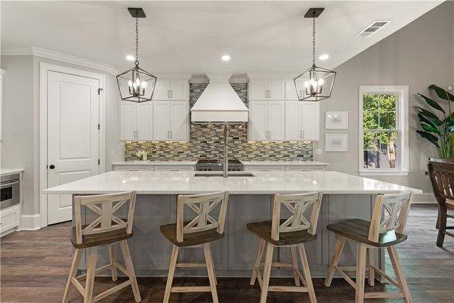 420 Yacht Club Lane, St Simons Island, GA 31522