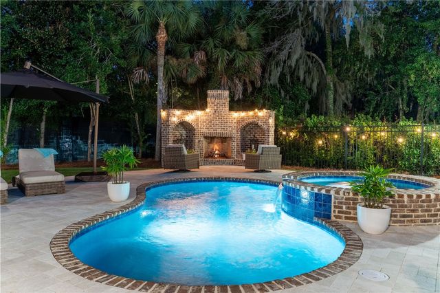 420 Yacht Club Lane, St Simons Island, GA 31522