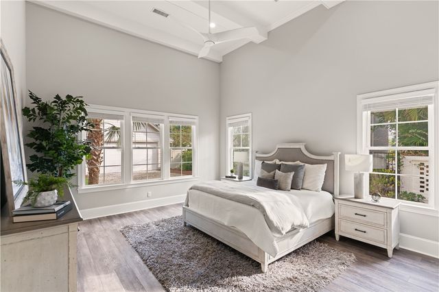 420 Yacht Club Lane, St Simons Island, GA 31522