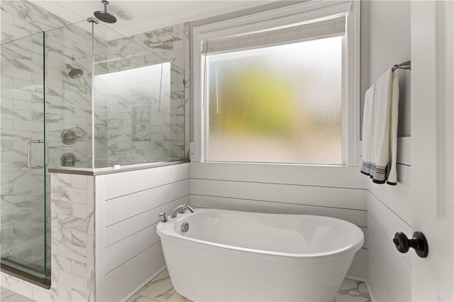 420 Yacht Club Lane, St Simons Island, GA 31522