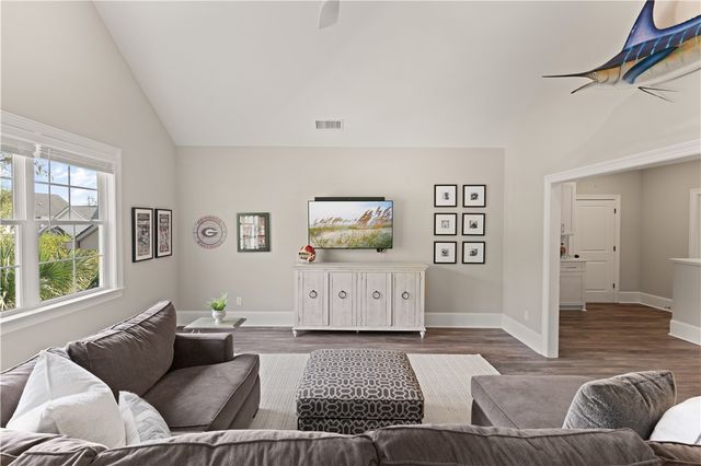 420 Yacht Club Lane, St Simons Island, GA 31522