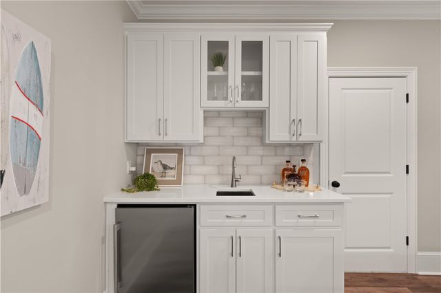 420 Yacht Club Lane, St Simons Island, GA 31522