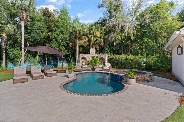 420 Yacht Club Lane, St Simons Island, GA 31522