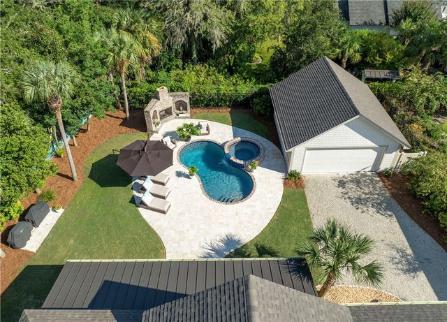 420 Yacht Club Lane, St Simons Island, GA 31522