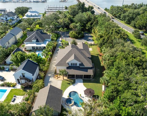 420 Yacht Club Lane, St Simons Island, GA 31522
