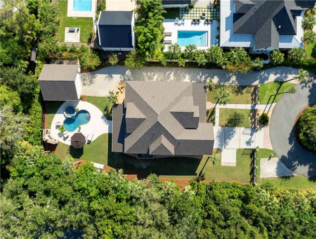 420 Yacht Club Lane, St Simons Island, GA 31522
