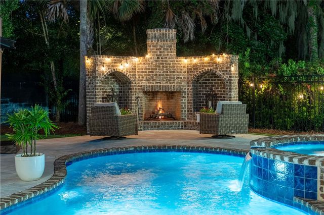 420 Yacht Club Lane, St Simons Island, GA 31522