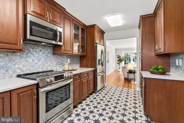 1955 KIRBY RD, Mclean, VA 22101