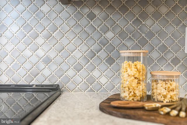 1955 KIRBY RD, Mclean, VA 22101