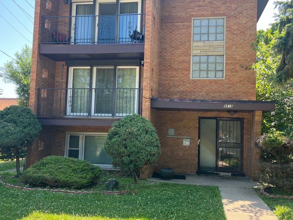 9515 S Michigan Avenue 2, Chicago, IL 60628