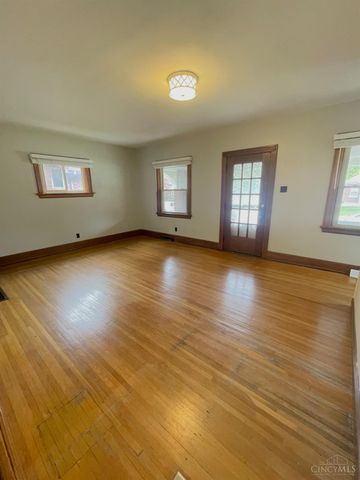 3520 St Martins Place, Cheviot, OH 45211