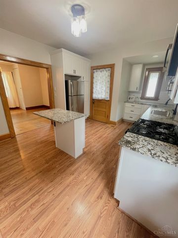 3520 St Martins Place, Cheviot, OH 45211