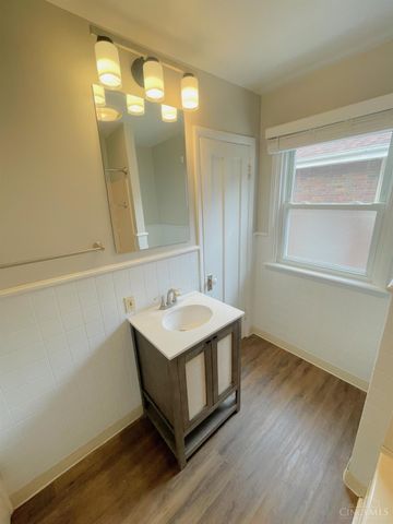 3520 St Martins Place, Cheviot, OH 45211