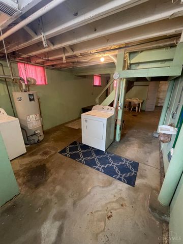 3520 St Martins Place, Cheviot, OH 45211